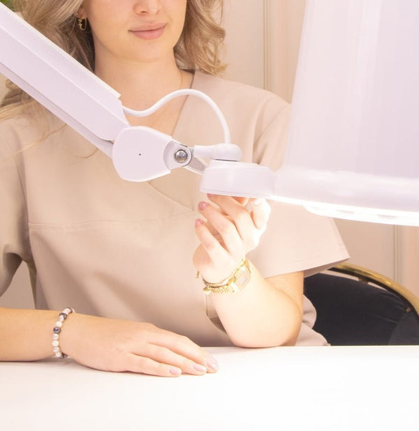 Biurkowy pochłaniacz pyłu manicure pedicure S1 80W - Studio Bay