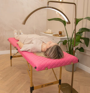 Pikowane łóżko kosmetyczne do stylizacji rzęs Space Gold - Różowe - Studio Bay